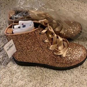NWT Girls GOLD GLITTER BOOTS from the GAP